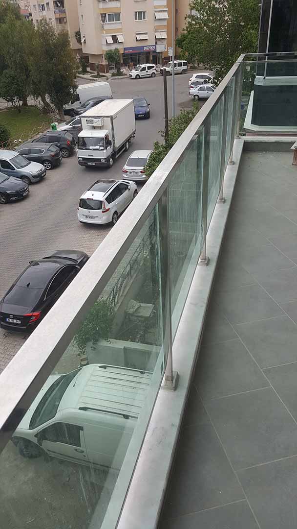 -- Mimar S. Korhan Günsor (c)